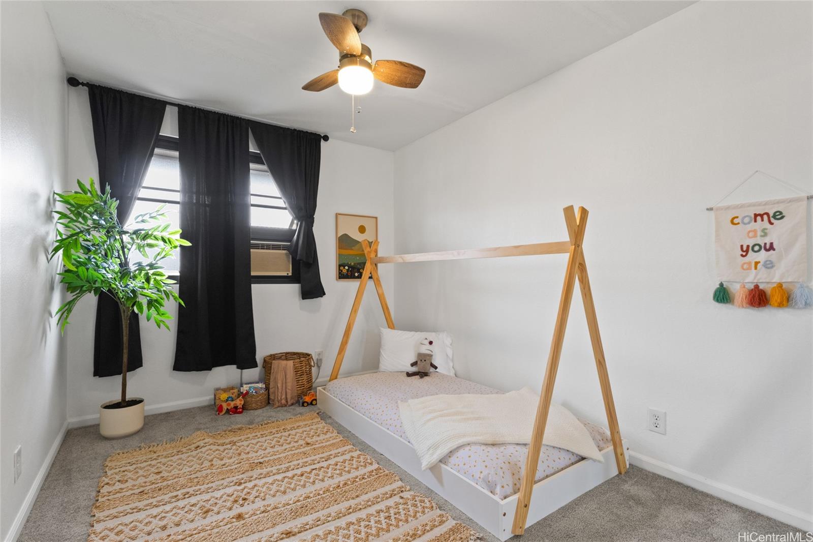 94-164 Anania Drive  Unit 256