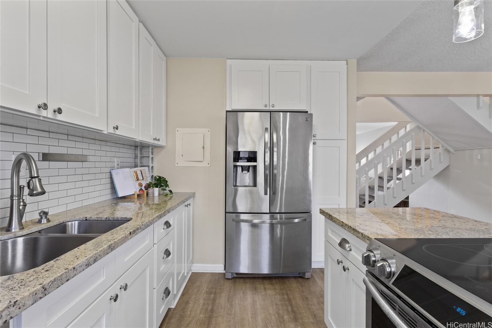 94-164 Anania Drive  Unit 256