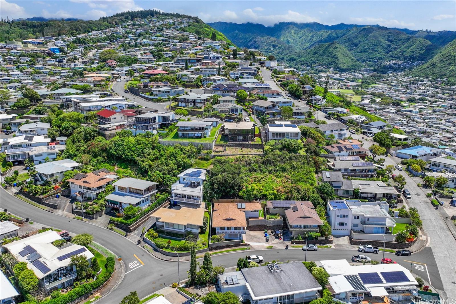 1482 Kalaepohaku Street