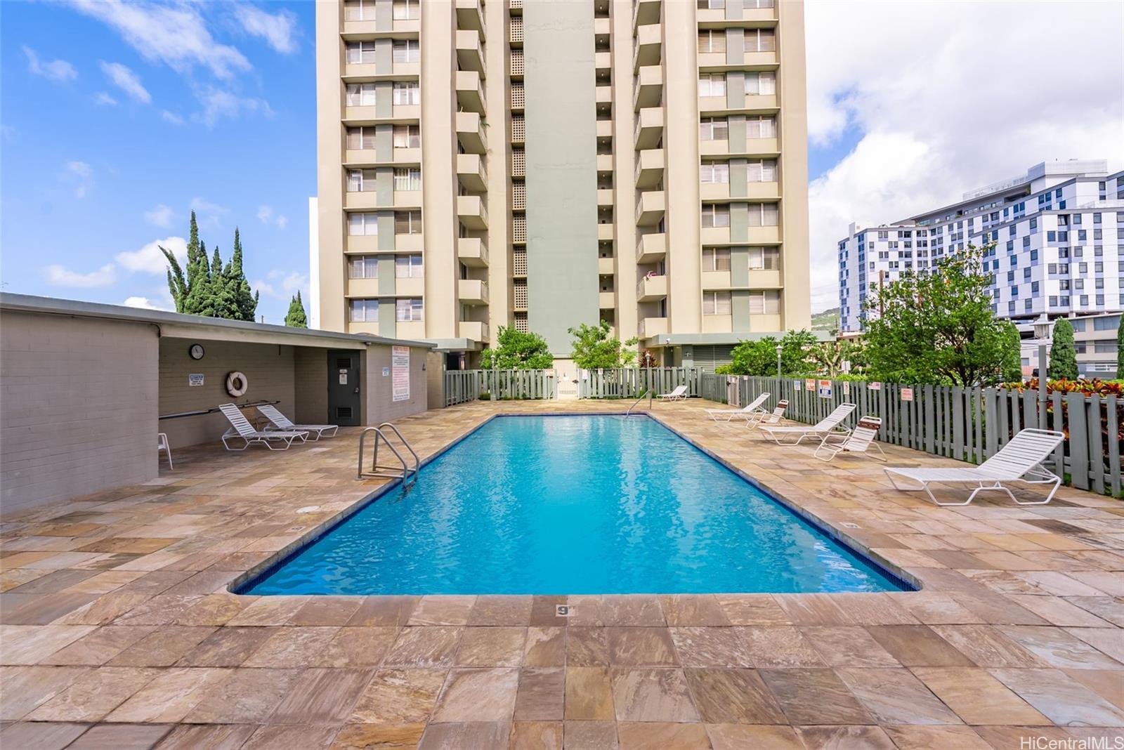 2637 Kuilei Street  Unit A75