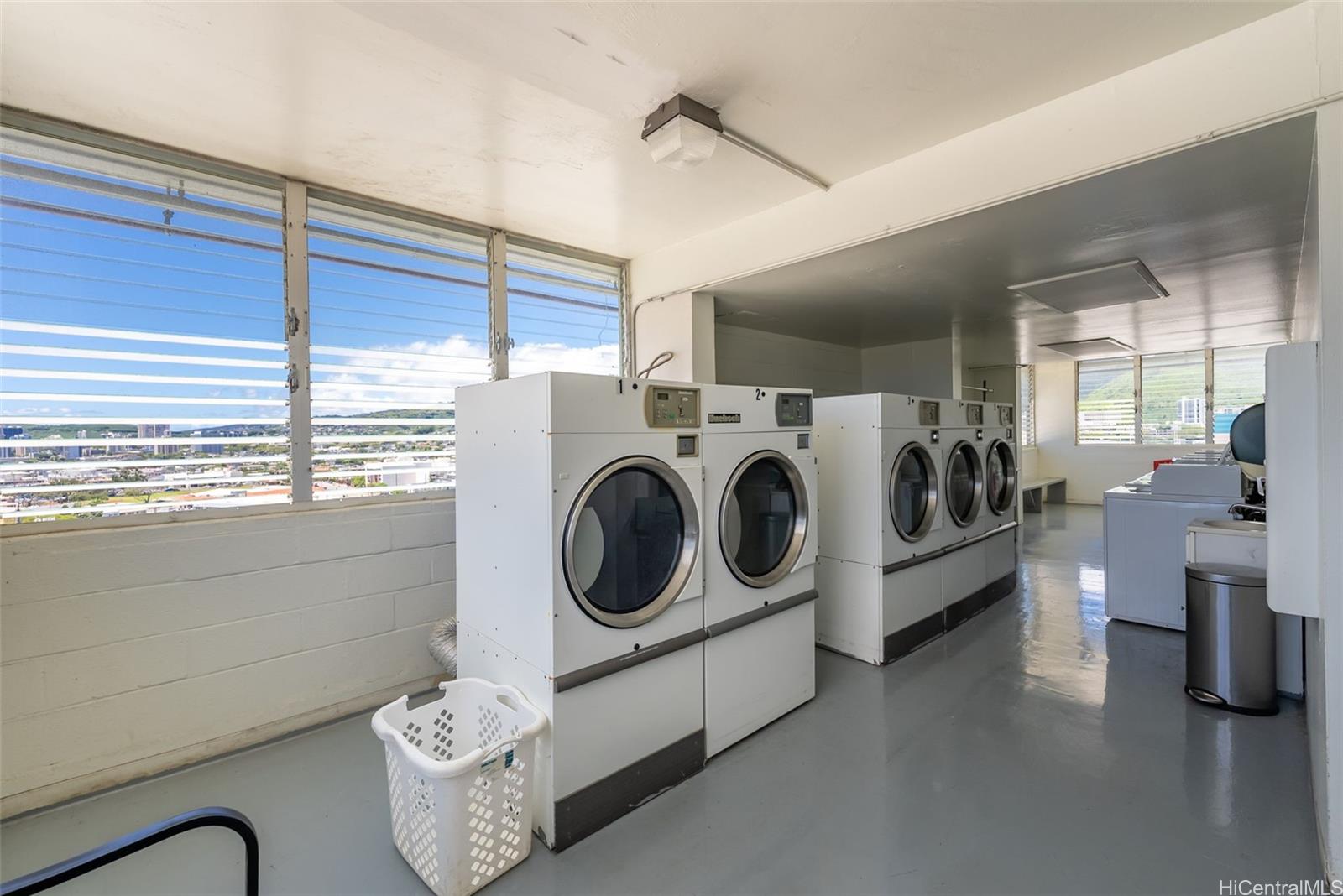 2637 Kuilei Street  Unit A75