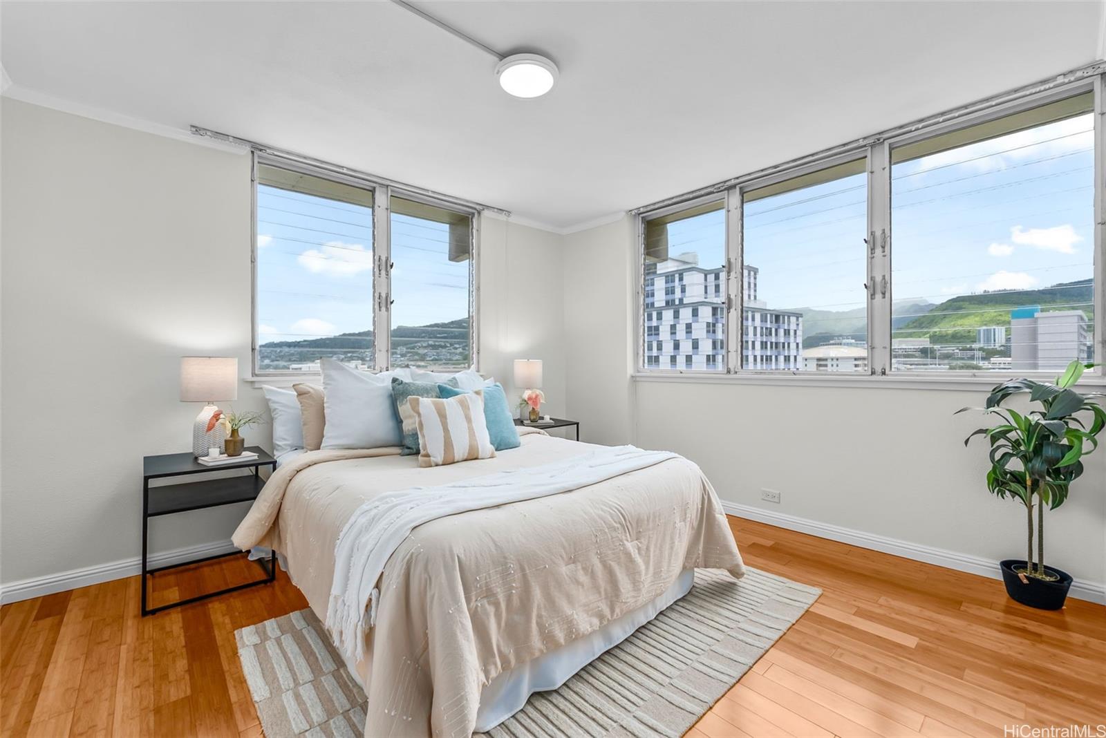 2637 Kuilei Street  Unit A75