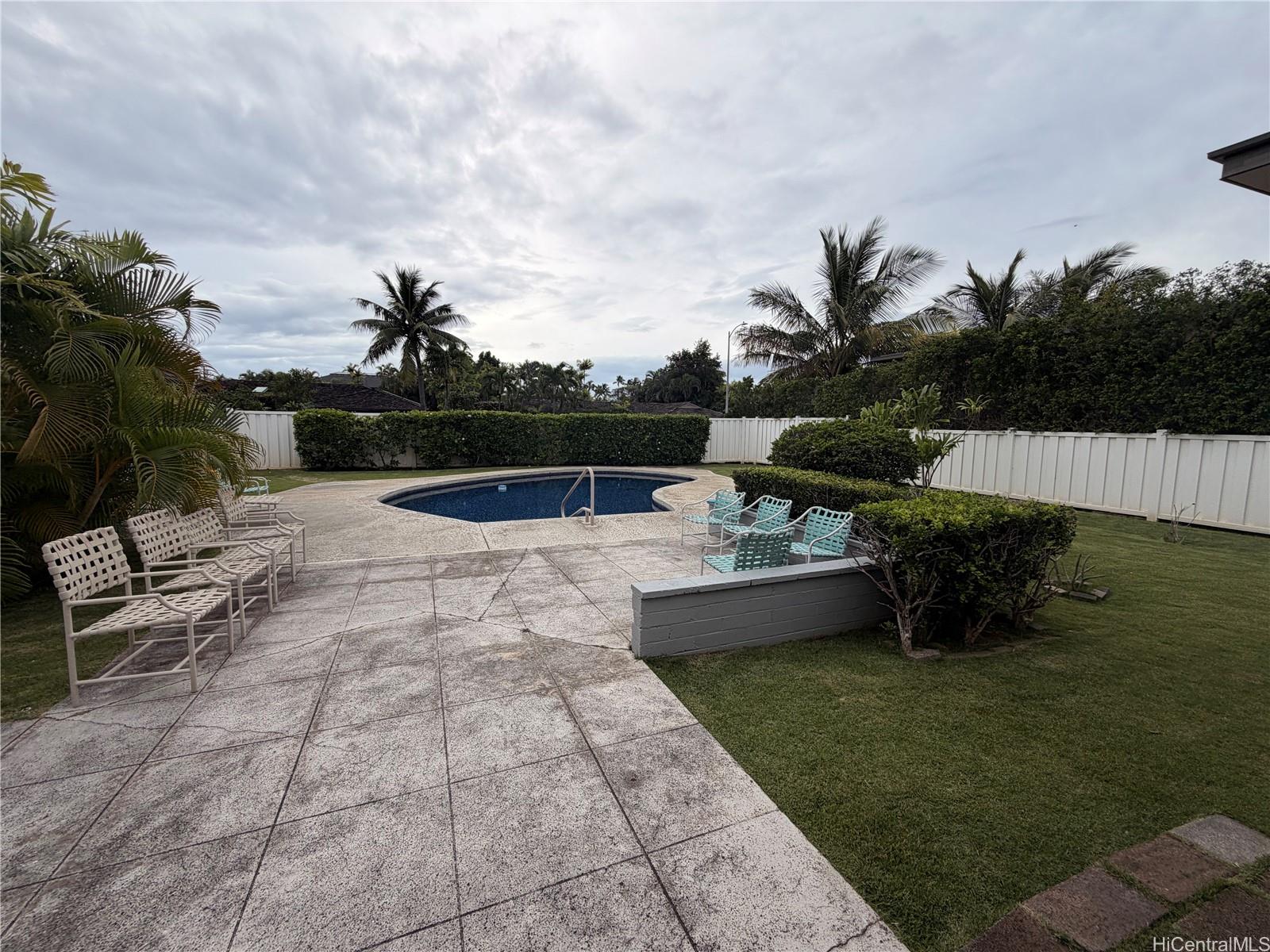 608 Kuana Street