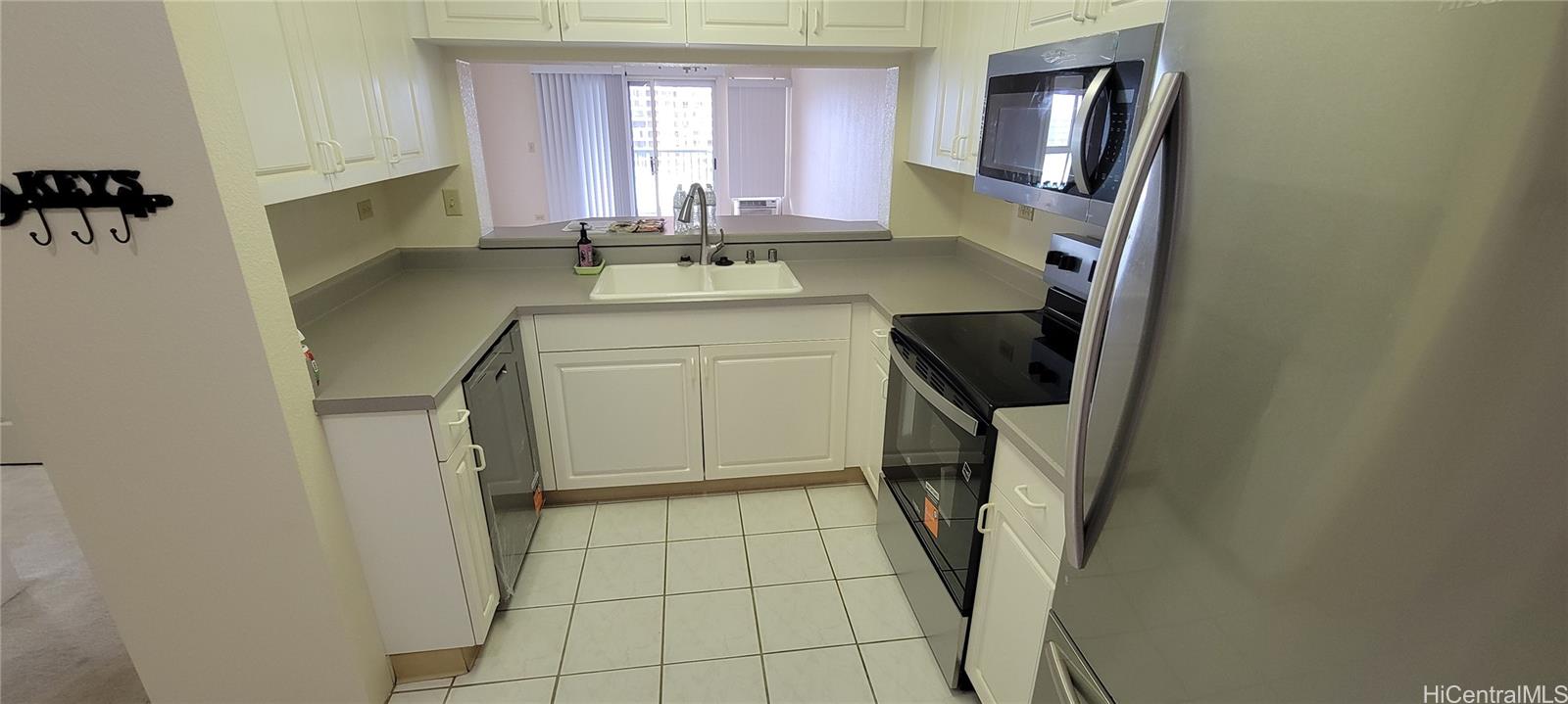 3075 Ala Poha Place 1011