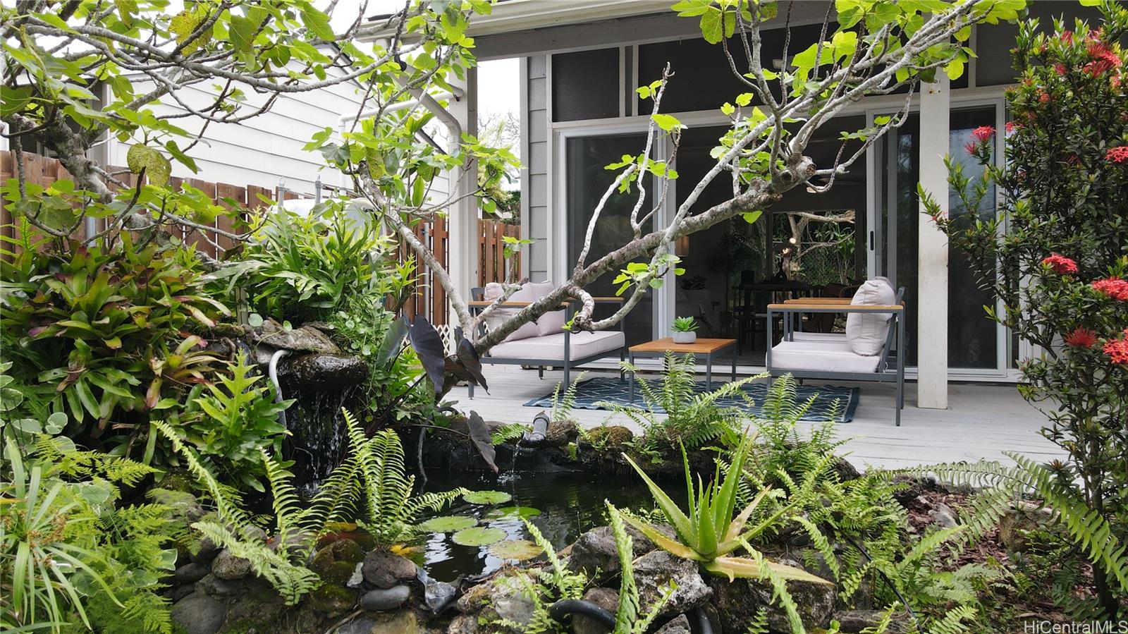 Photo 14 of 20
