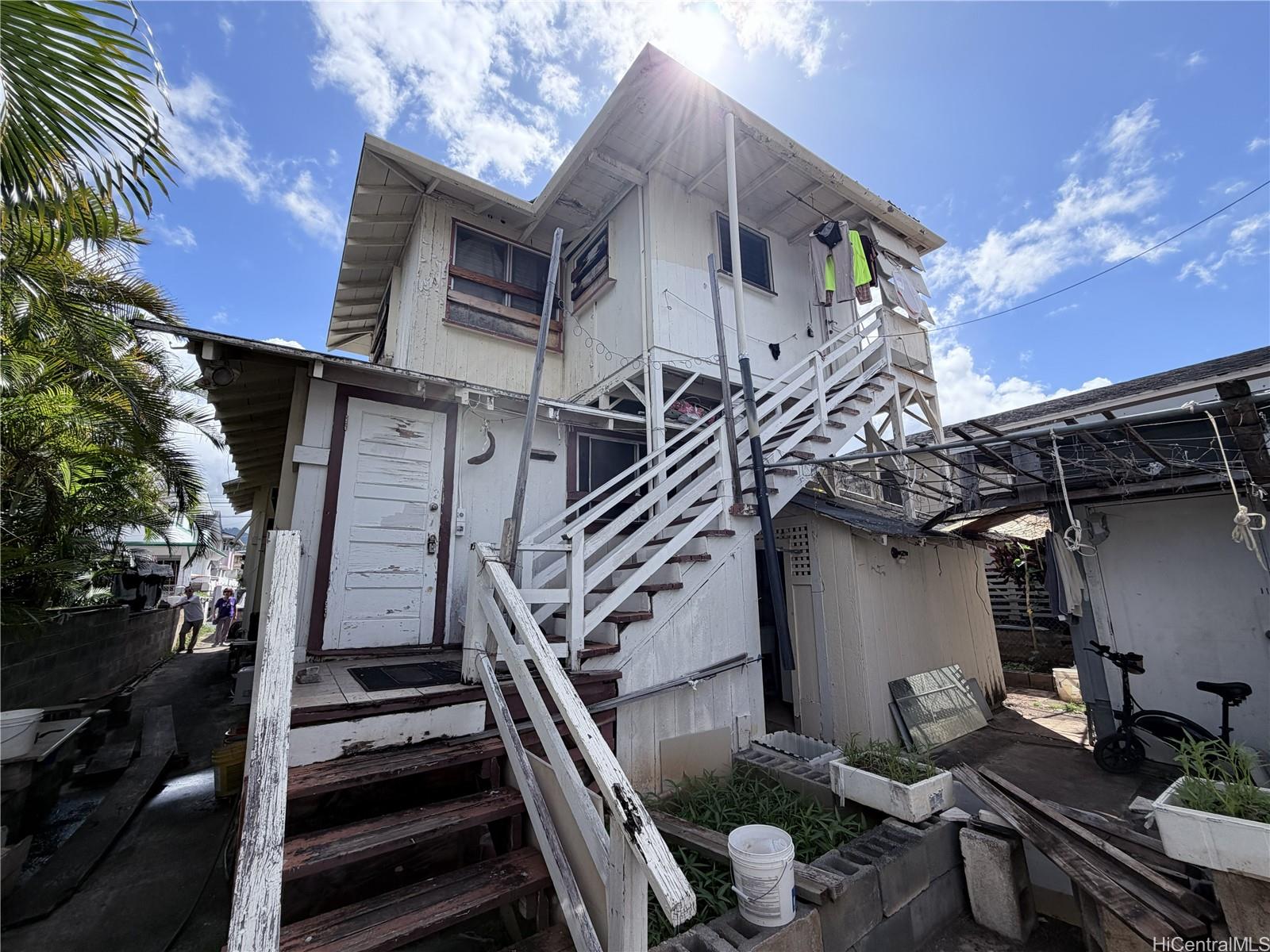 1825 Liliha Street  Unit B
