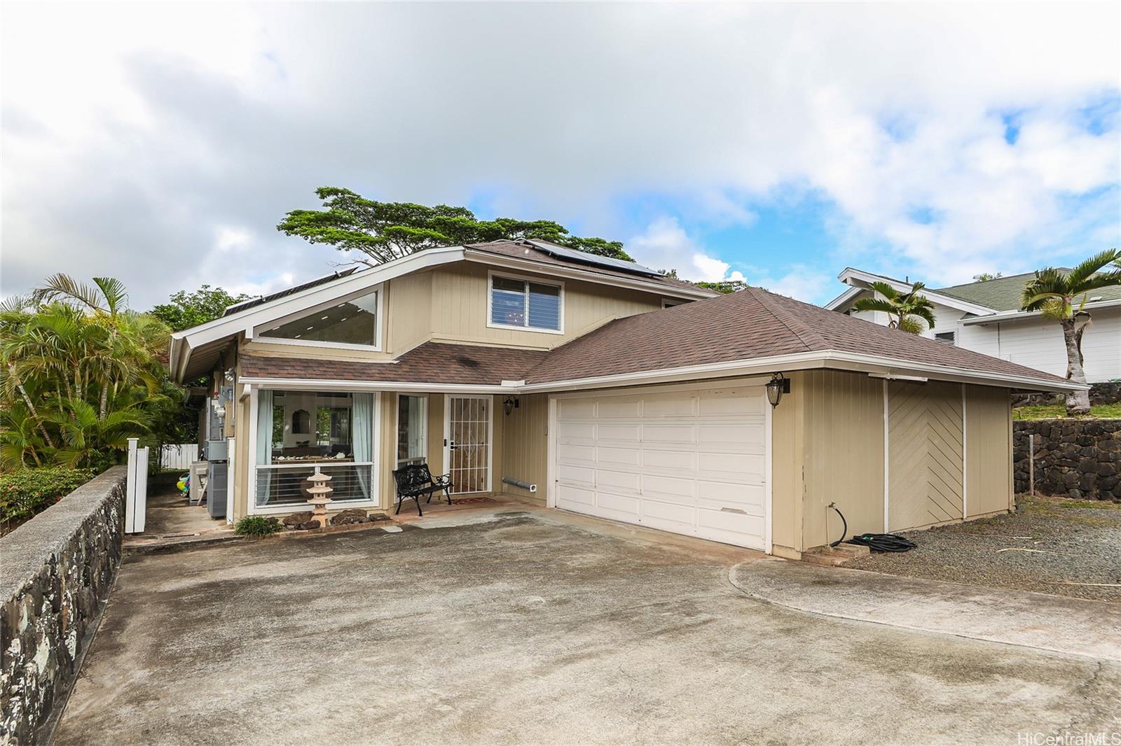 1614 Paukiki Street 1614 Paukiki Street