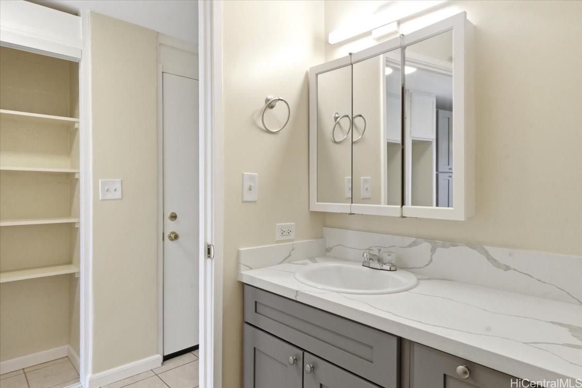 85-175 Farrington Highway  Unit B123