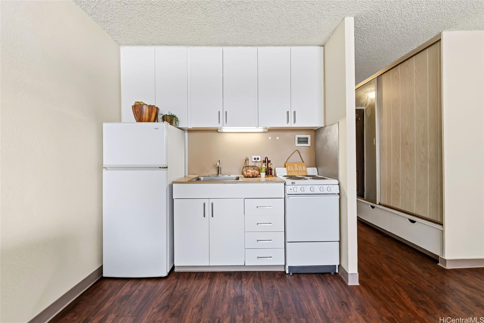 747 Amana Street  Unit 1008