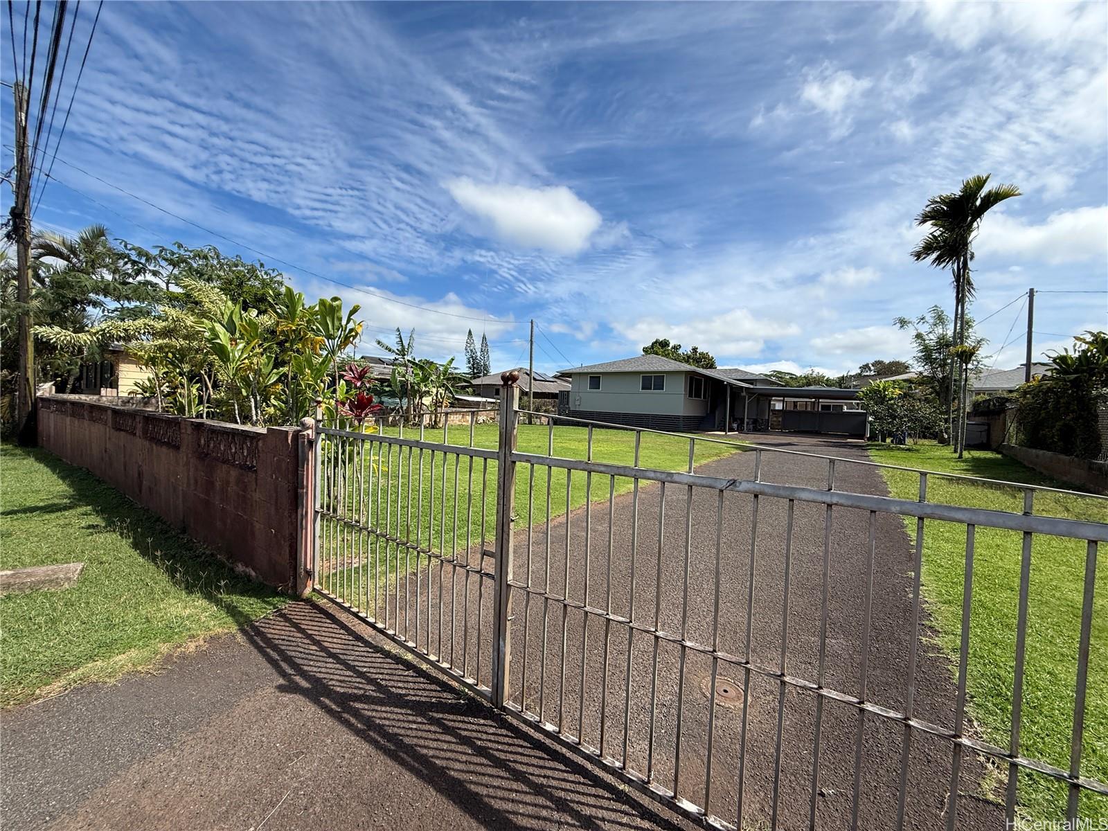 1221 Ihiihi Avenue