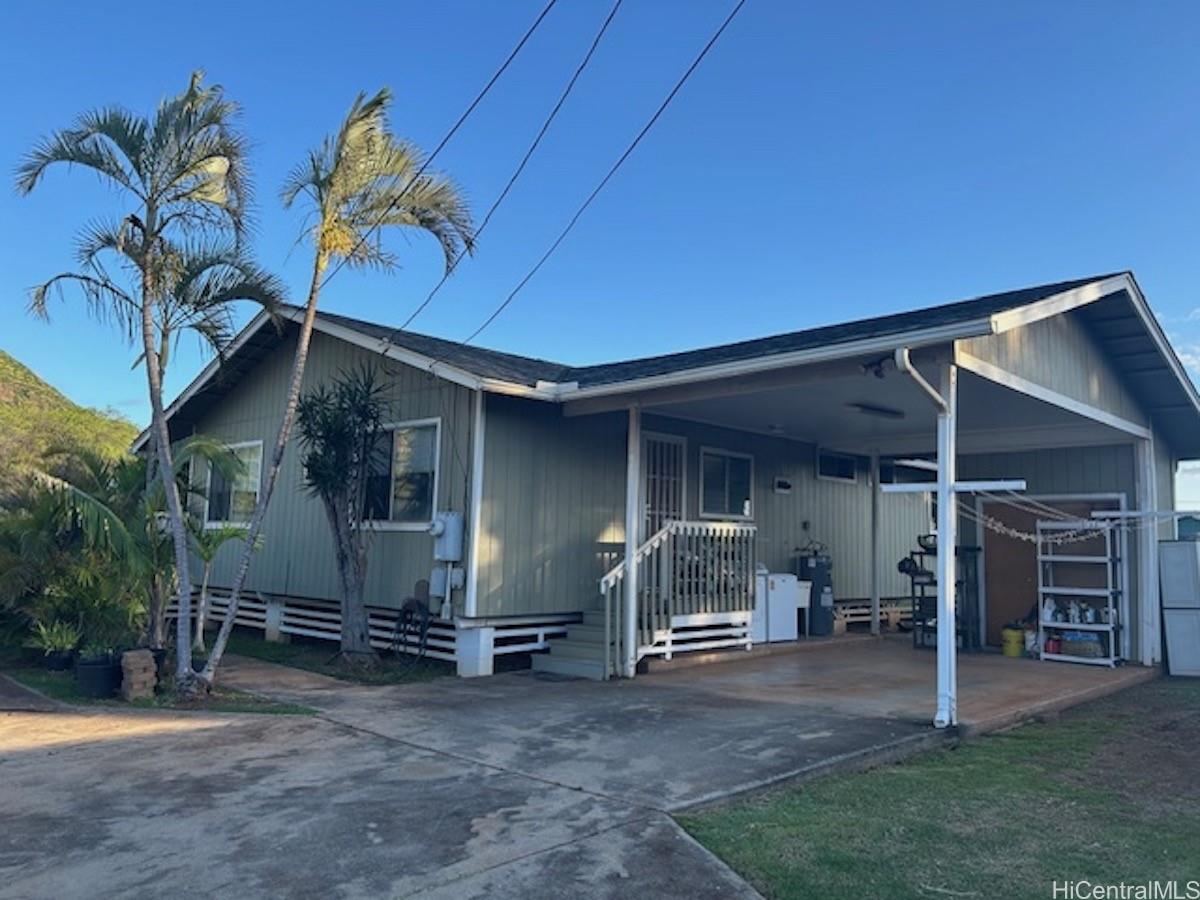 89-321 Mano Avenue