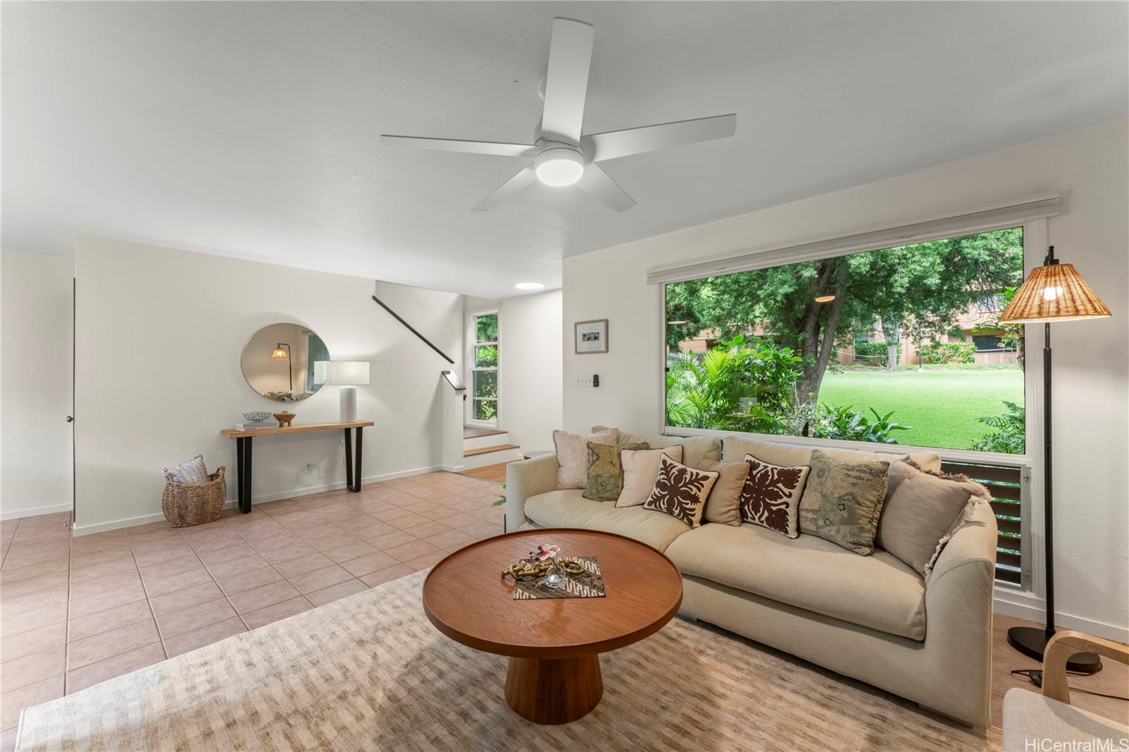 370 Haleloa Place A206