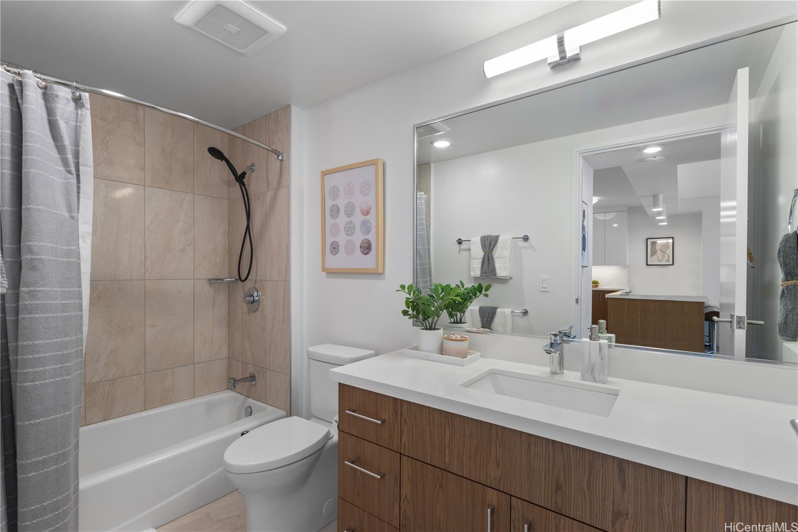 629 Keeaumoku Street  Unit 1710