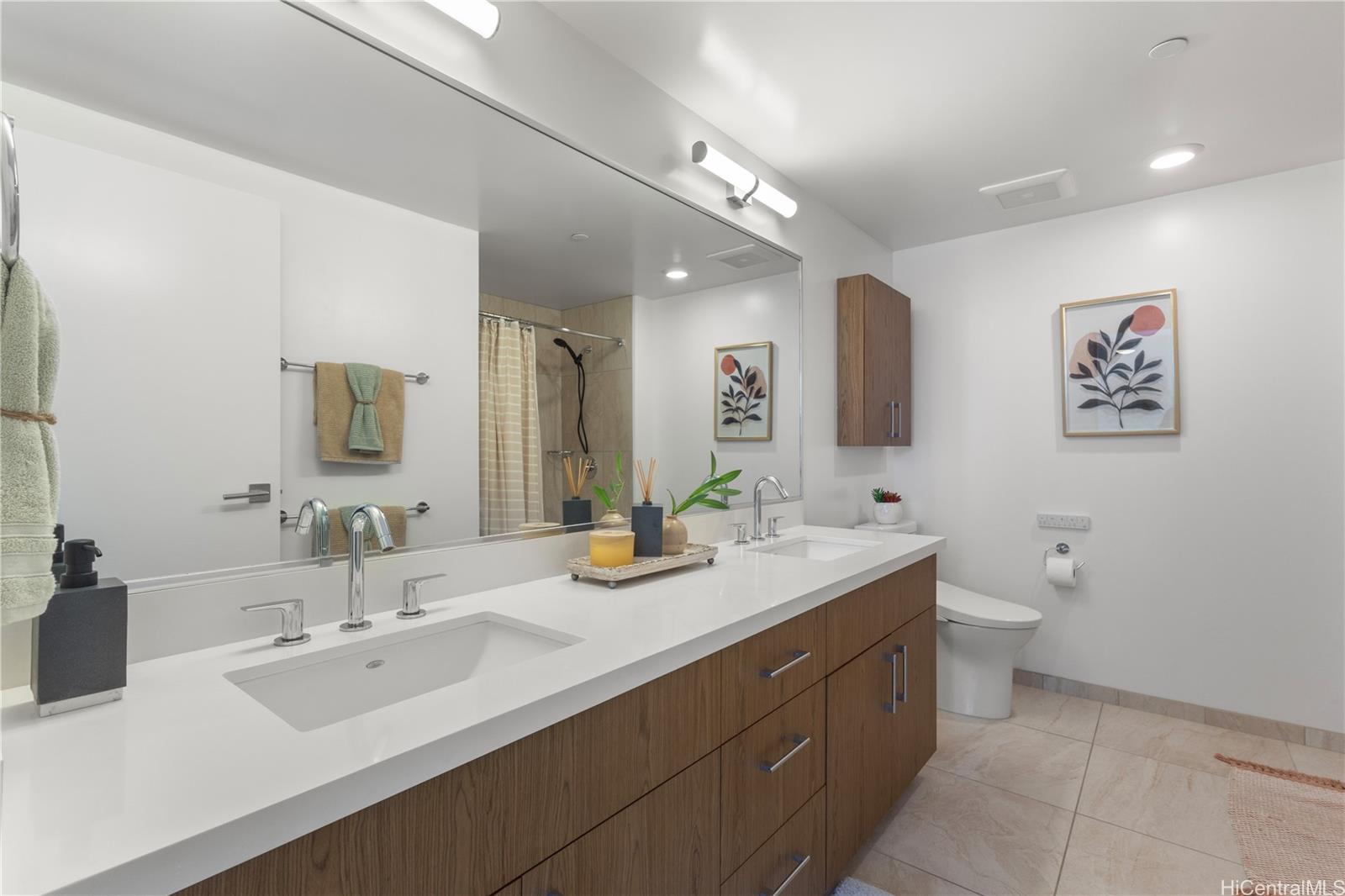 629 Keeaumoku Street  Unit 1710