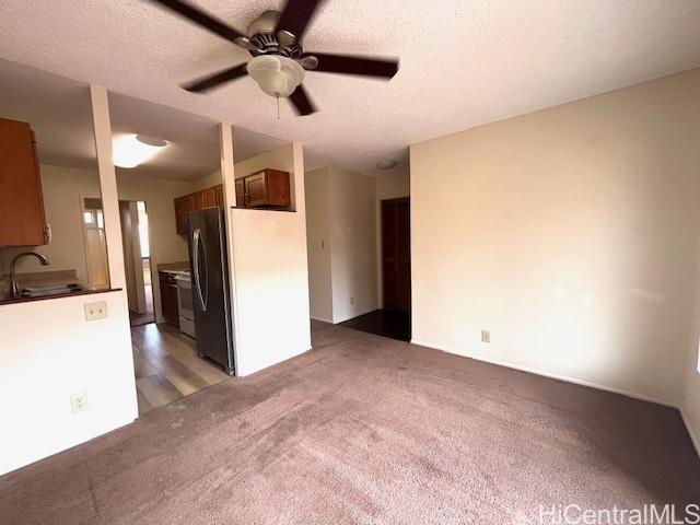 Photo 3 of 25