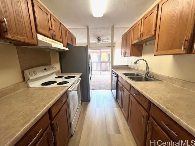 Photo 5 of 25