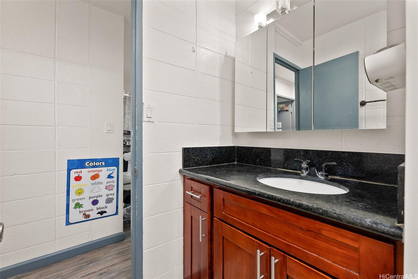 1119 Kokea Street  Unit C201