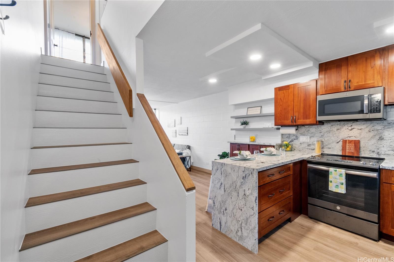 46-260 Kahuhipa Street  Unit C207
