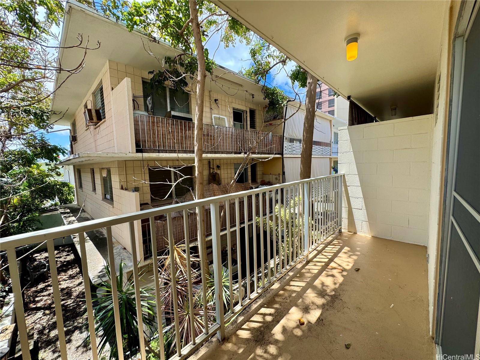 1036 Green Street  Unit 204