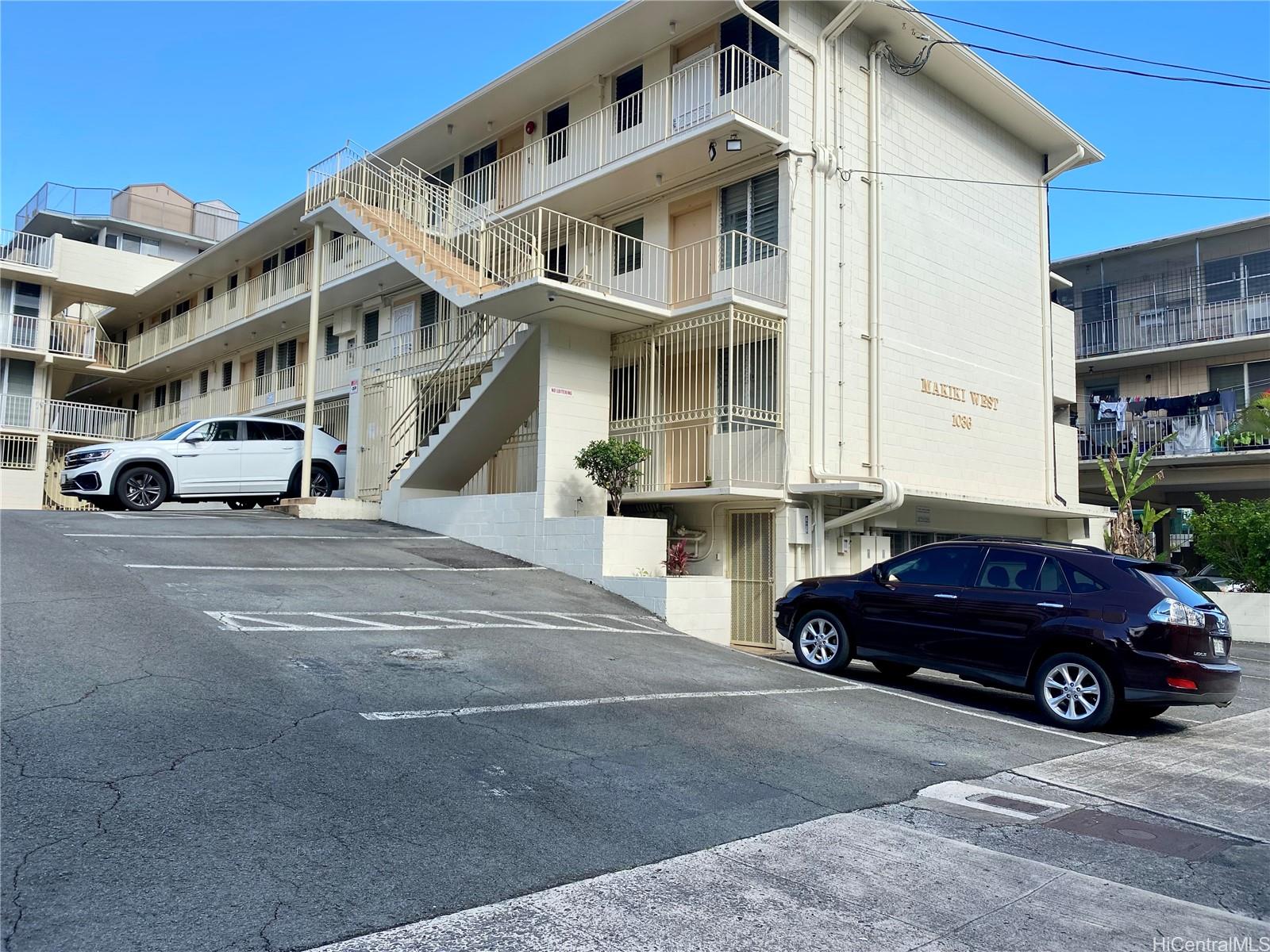 1036 Green Street  Unit 204