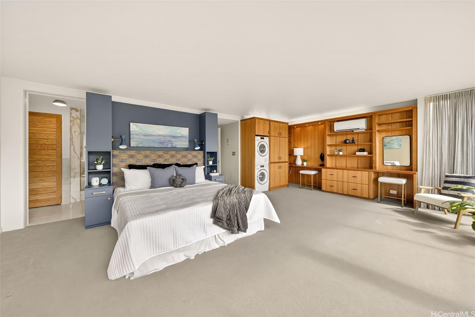 2979 Kalakaua Avenue  Unit 804