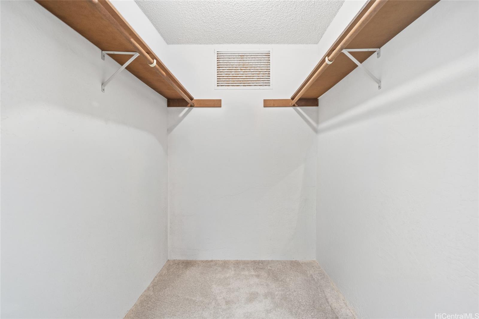 390F Haleloa Place  Unit A306