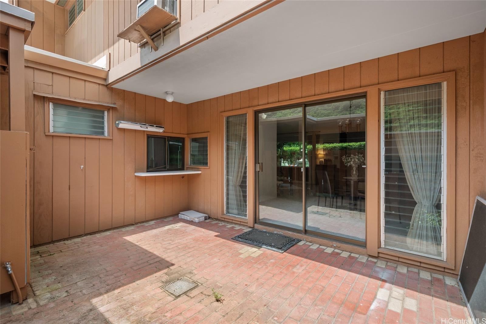 390F Haleloa Place  Unit A306