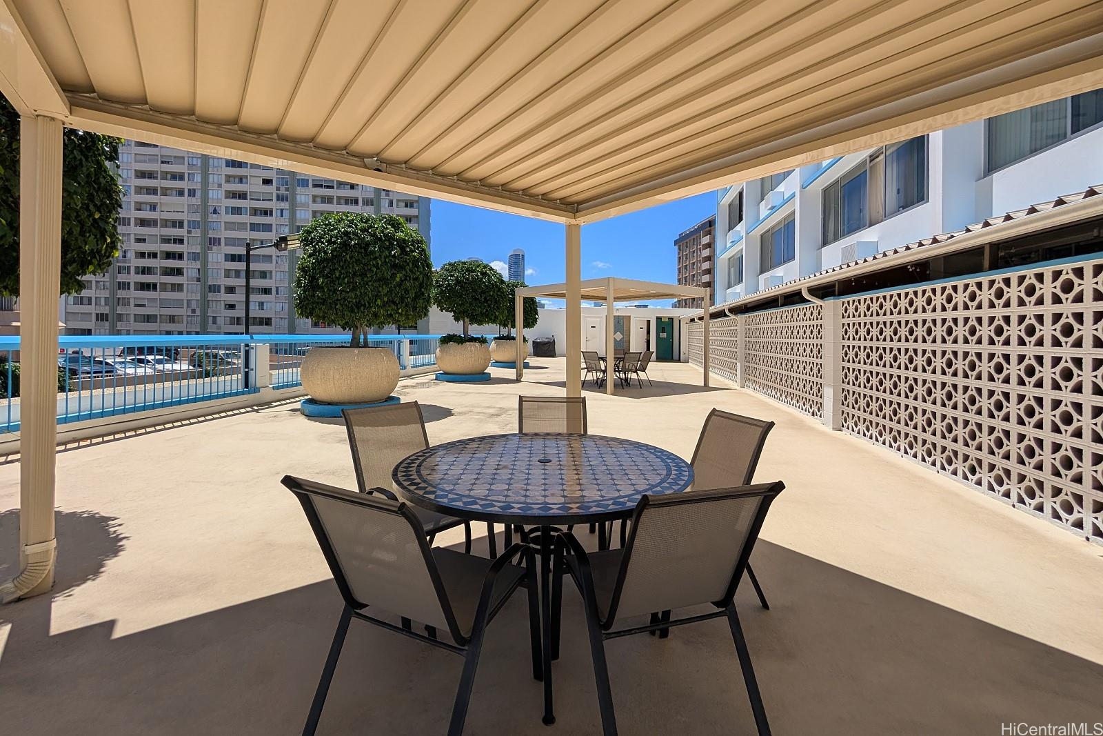 1560 Kanunu Street  Unit 1121