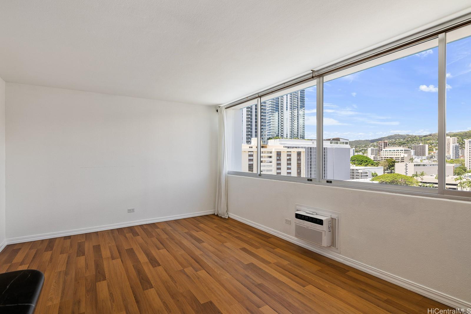 1560 Kanunu Street  Unit 1121