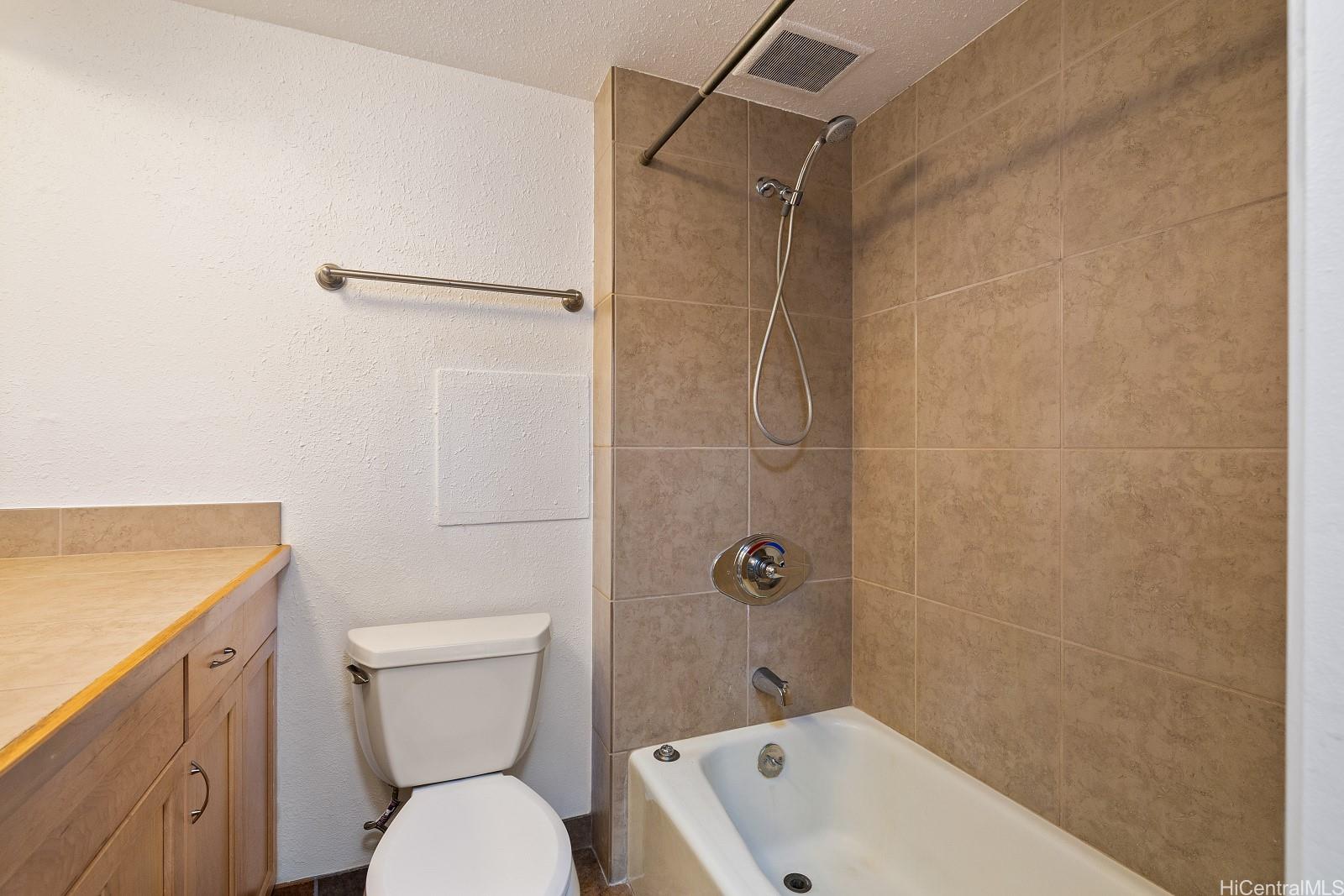 1560 Kanunu Street  Unit 1121