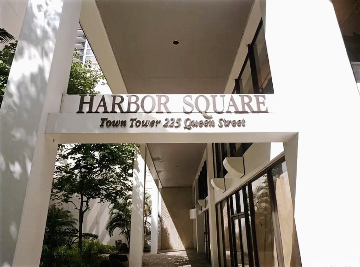 225 Queen Street  Unit 14A
