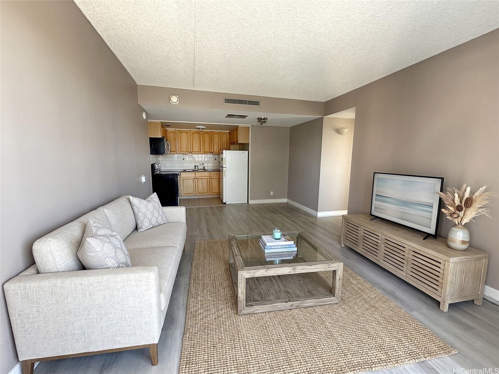 225 Queen Street  Unit 14A