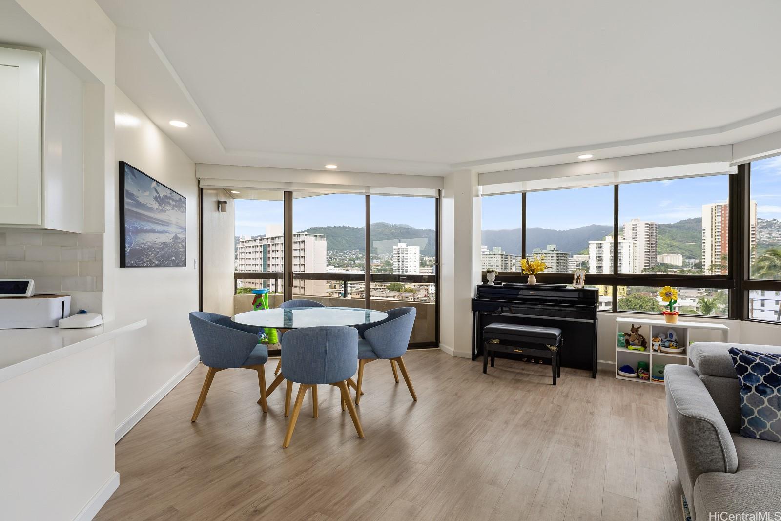 2499 Kapiolani Boulevard  Unit 801