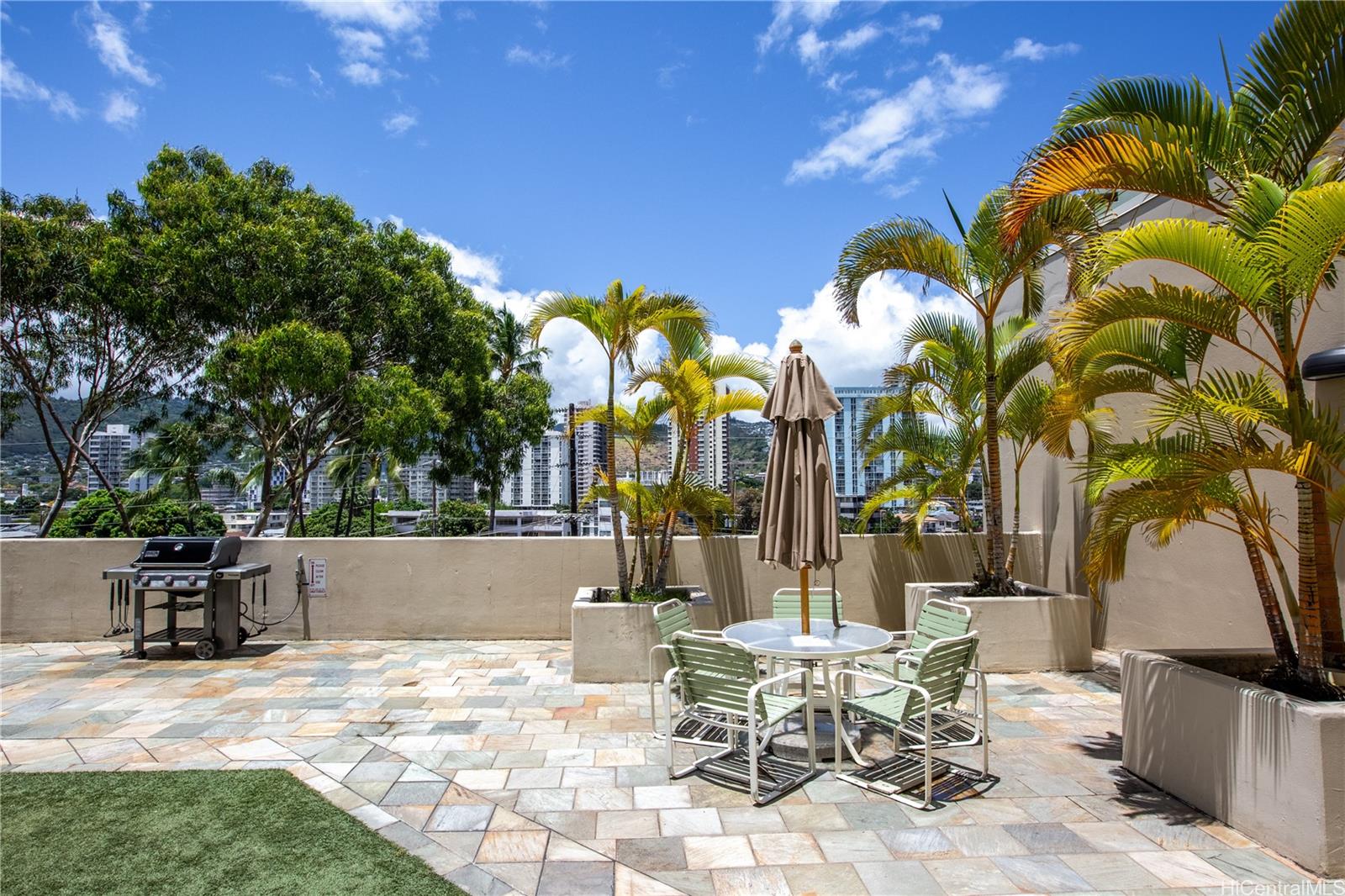 2499 Kapiolani Boulevard  Unit 801