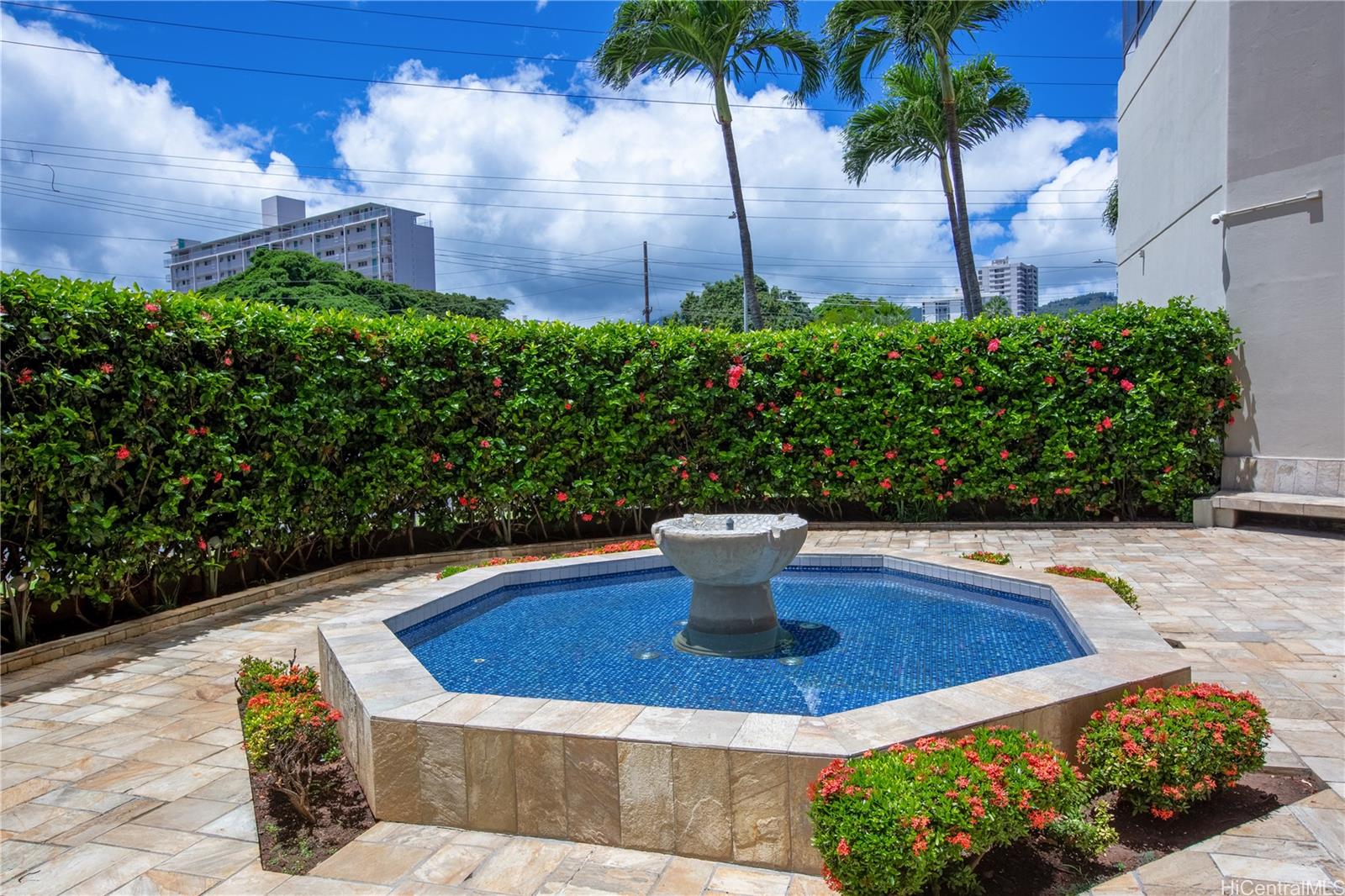 2499 Kapiolani Boulevard  Unit 801