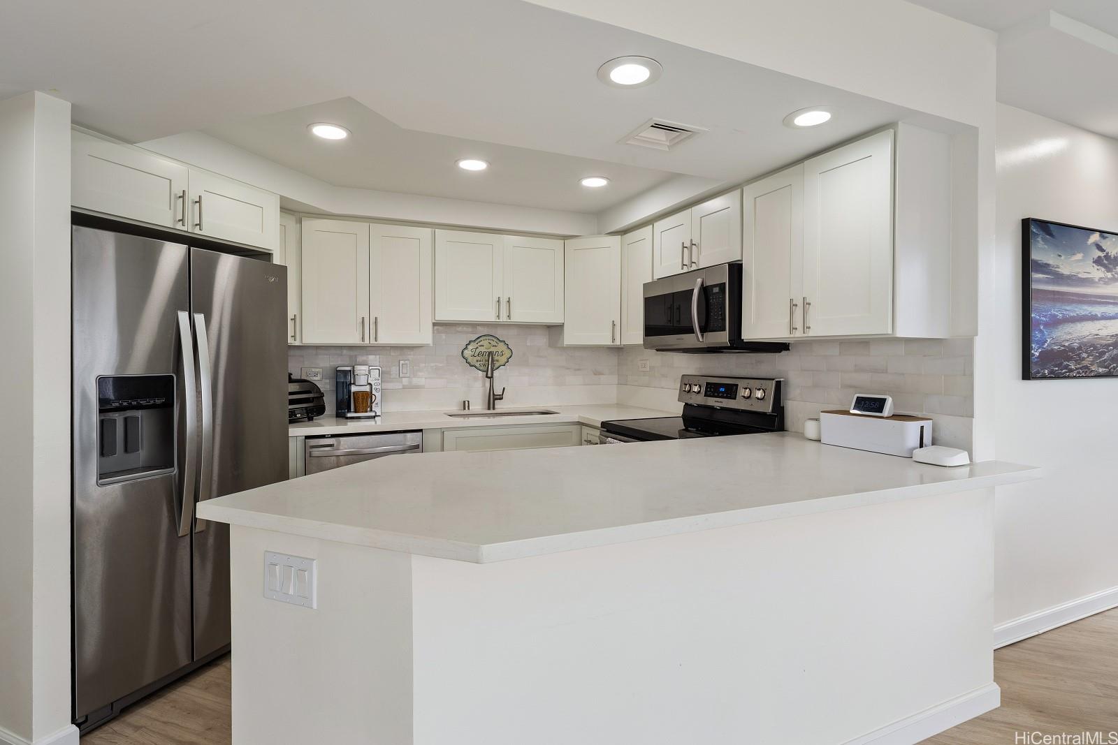 2499 Kapiolani Boulevard  Unit 801