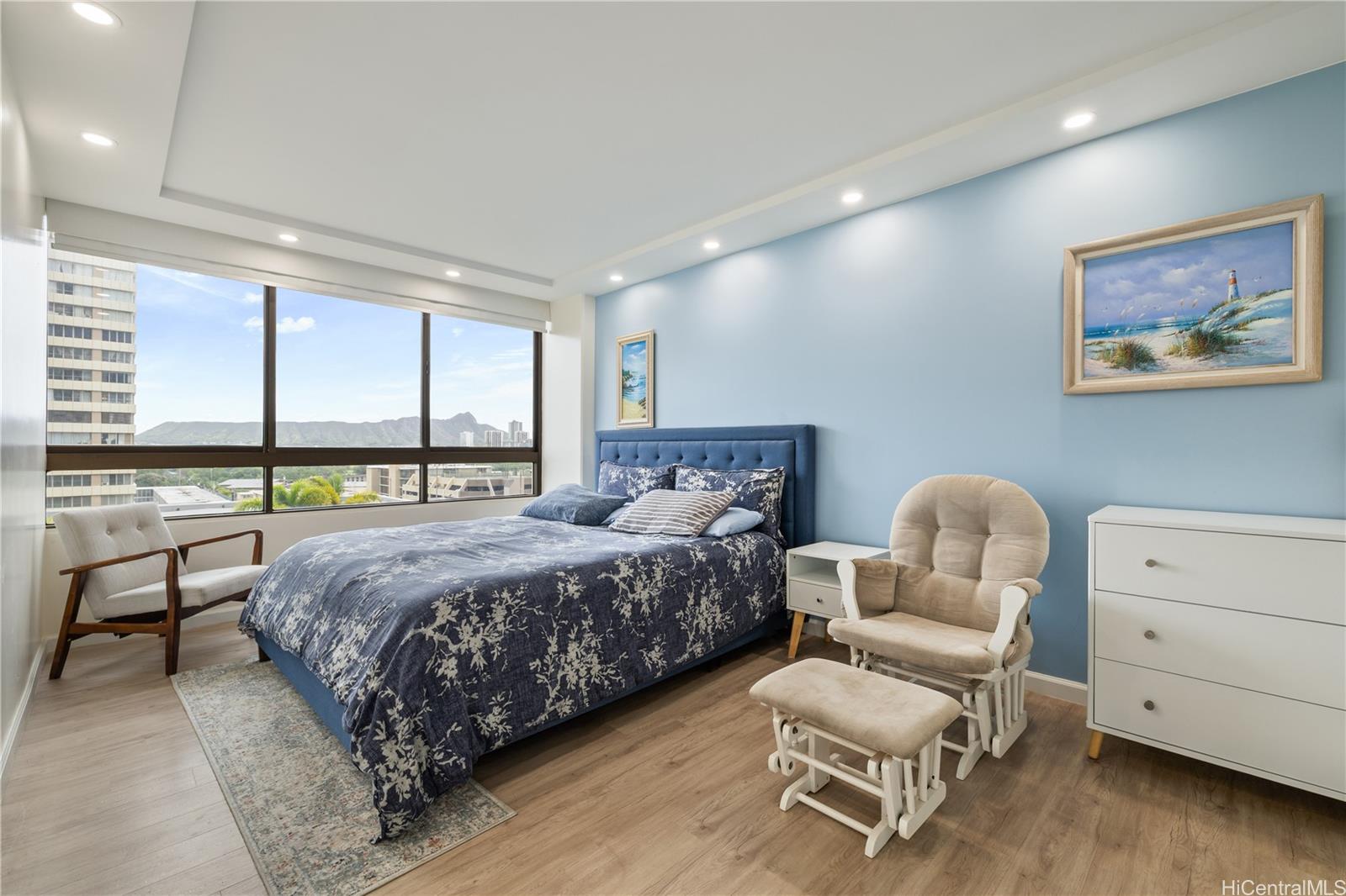2499 Kapiolani Boulevard  Unit 801