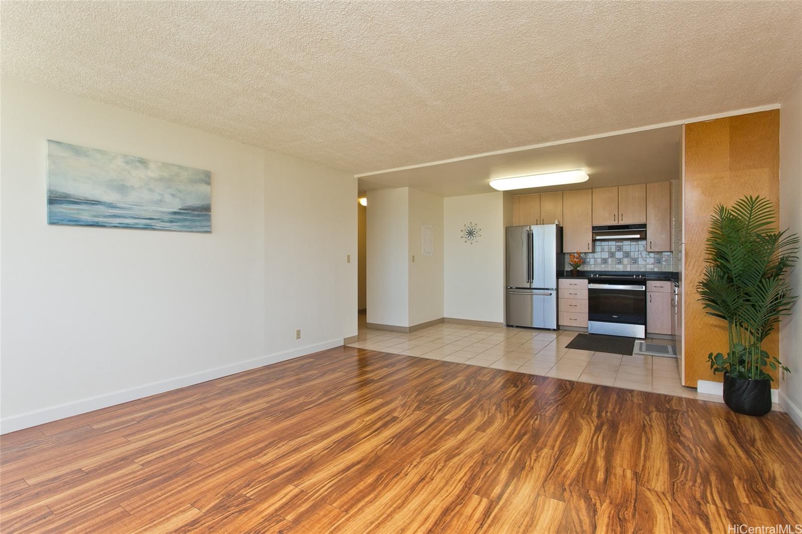55 S Kukui Street D1714