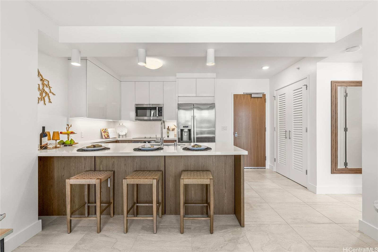 629 Keeaumoku Street 1510