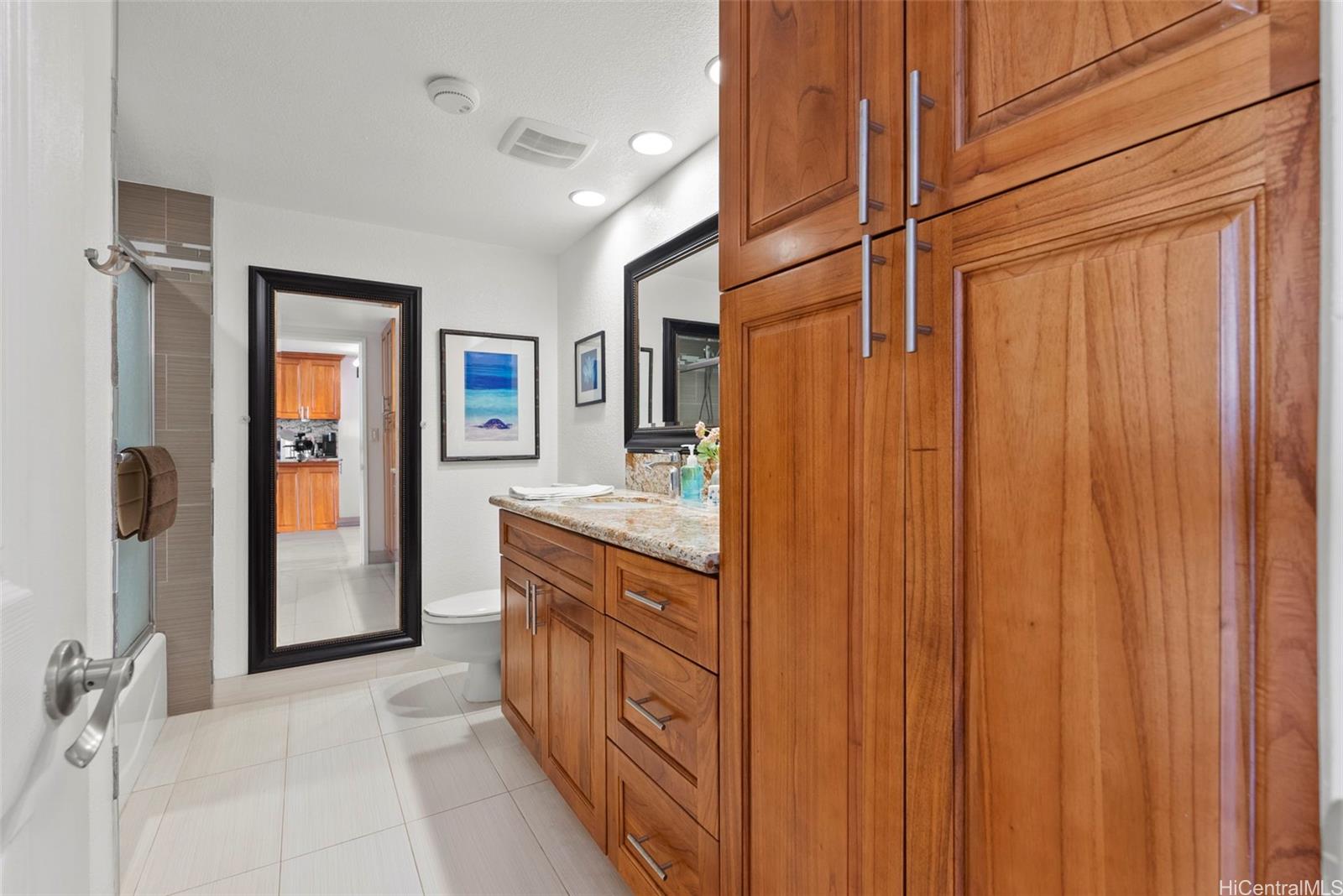68-121 Au Street  Unit 408