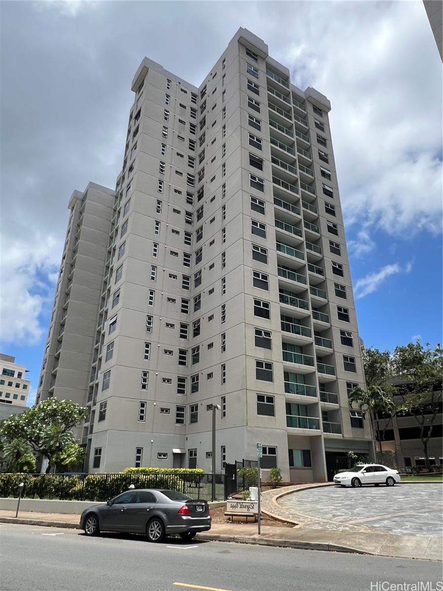 1448 Young Street 1401