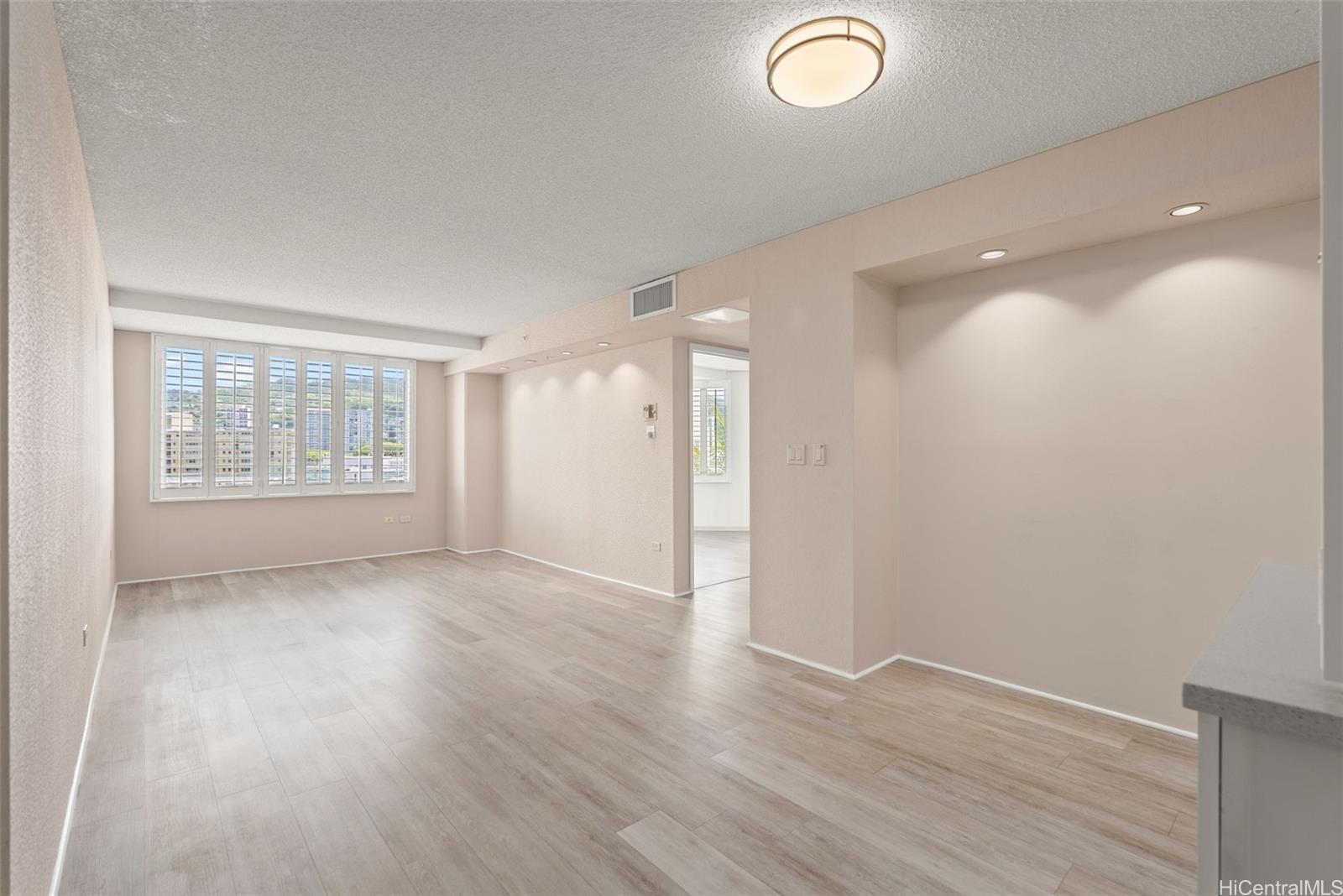 1314 Kalakaua Avenue  Unit 613