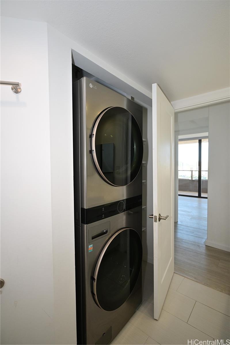 581 Kamoku Street  Unit 3002