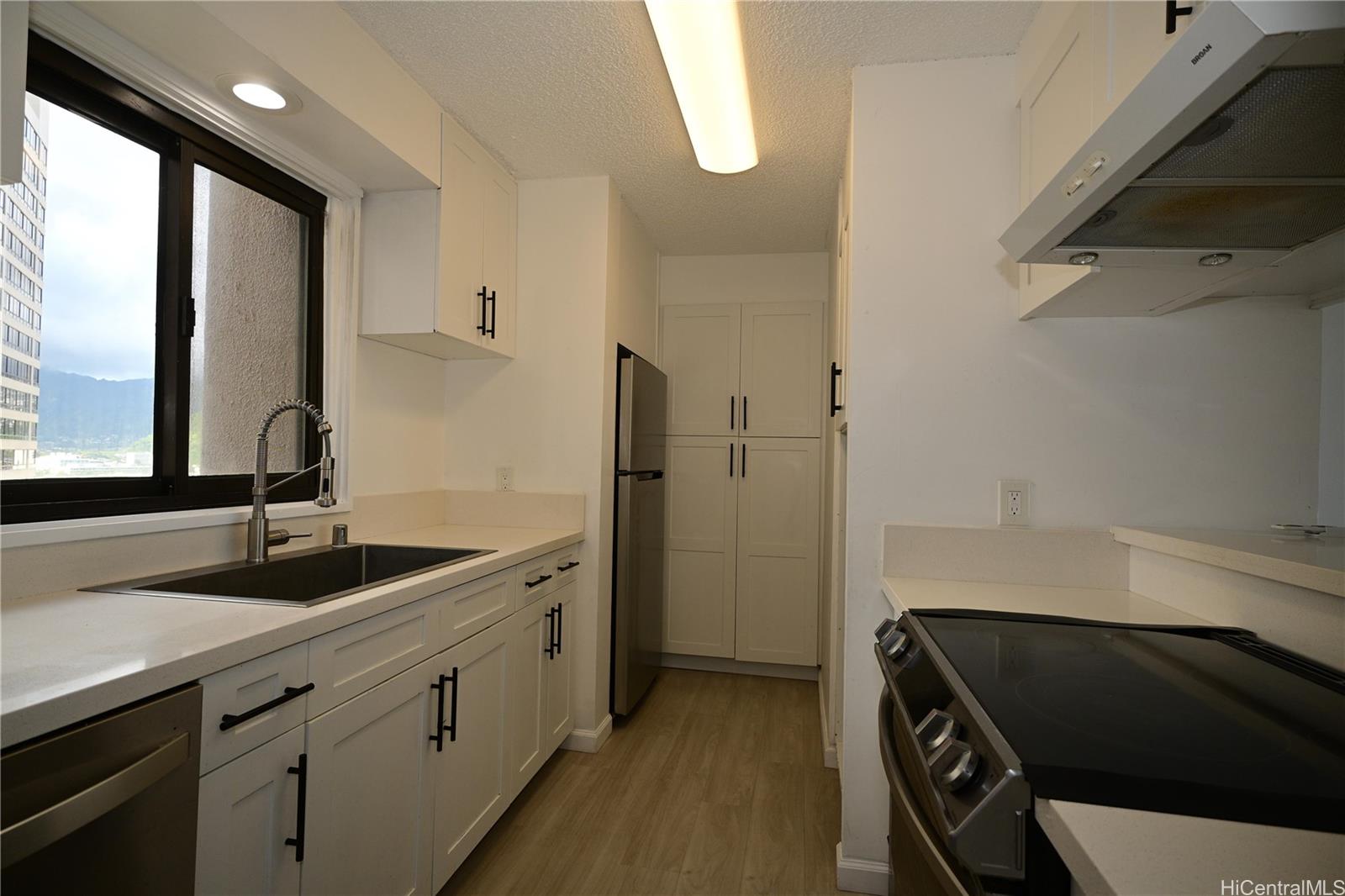581 Kamoku Street  Unit 3002