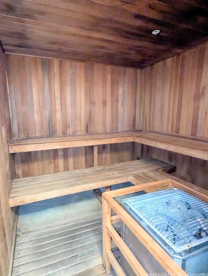 Photo 22 of 25