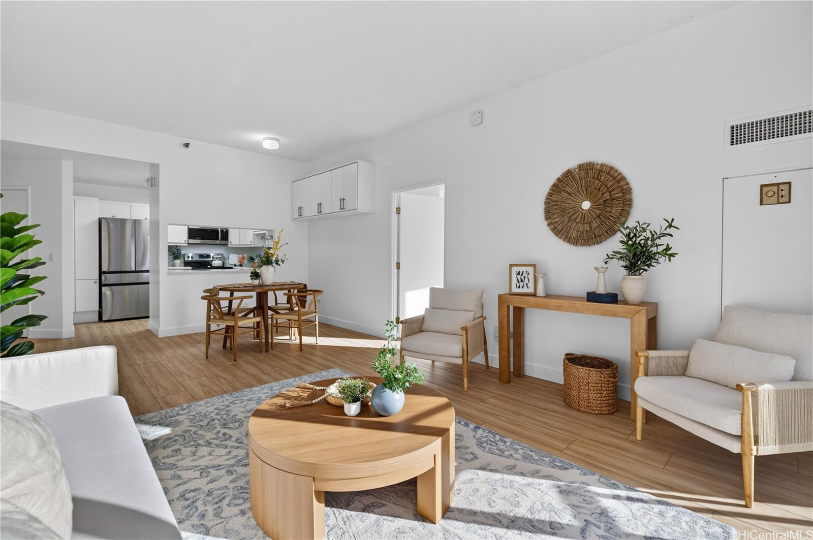 725 Kapiolani Boulevard  Unit 1004
