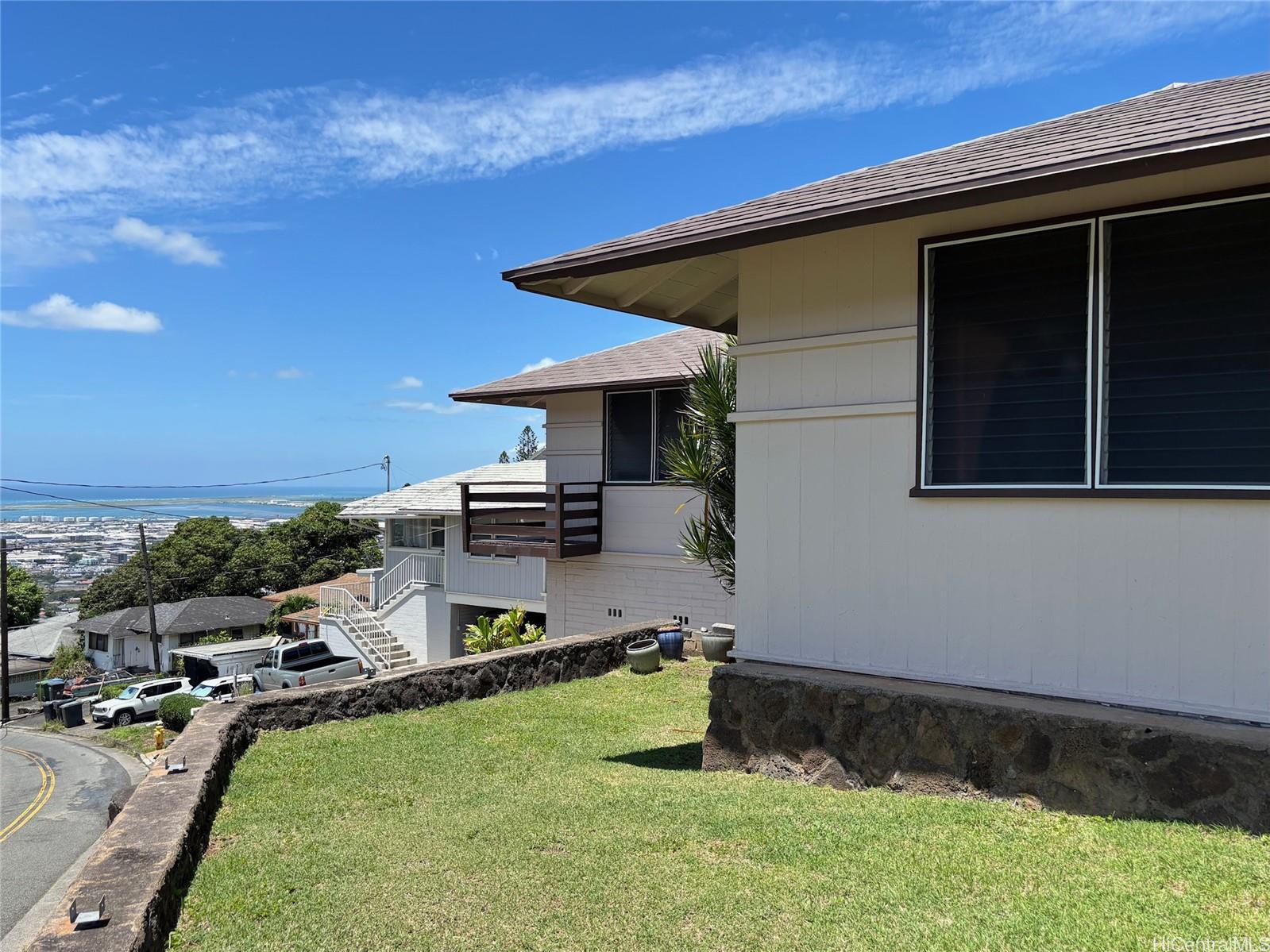 1356 Mamalu Street