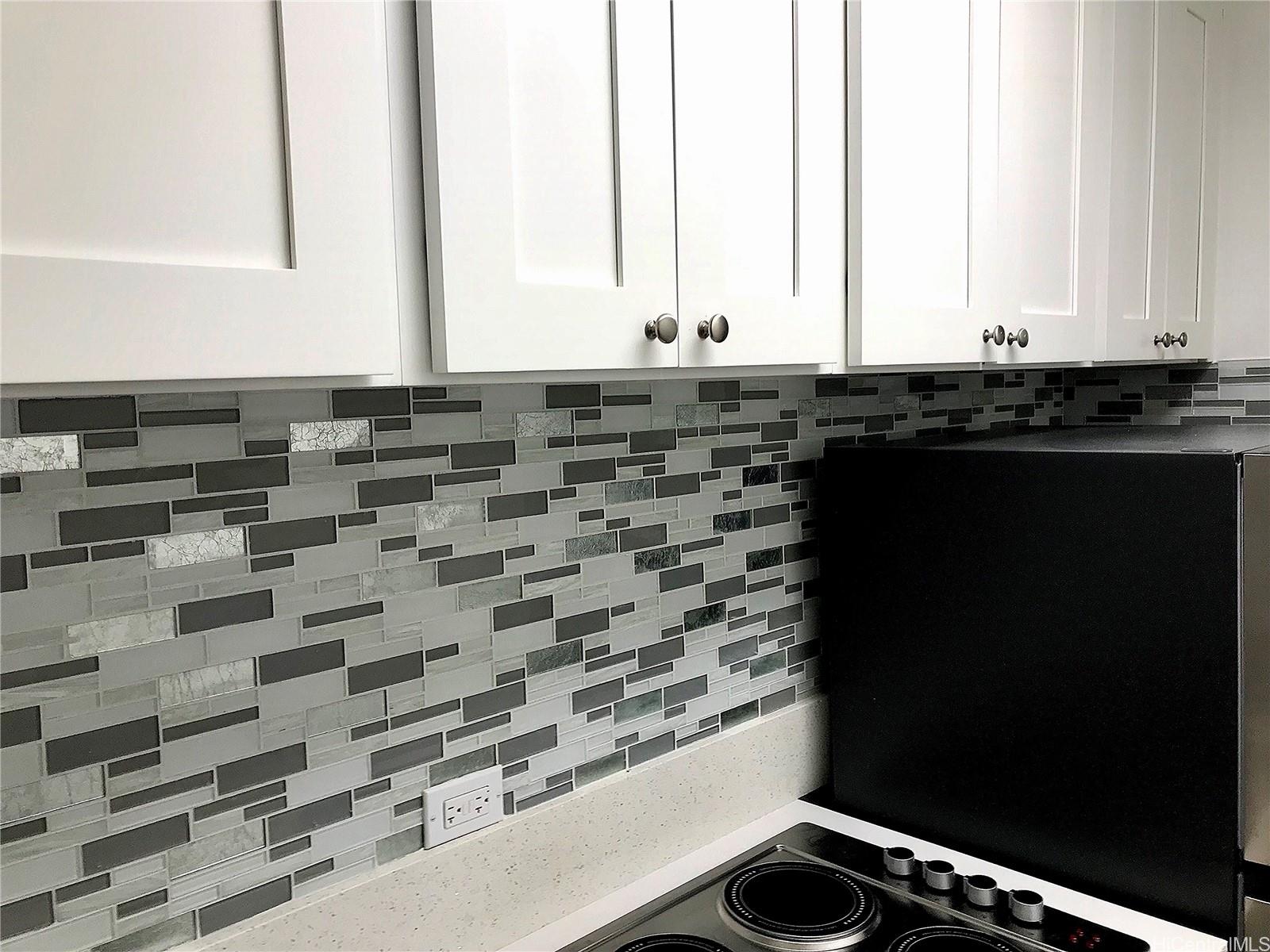 1750 kalakaua Avenue  Unit 202