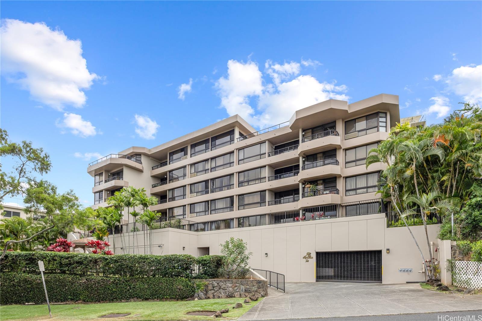 512 Iolani Avenue 202