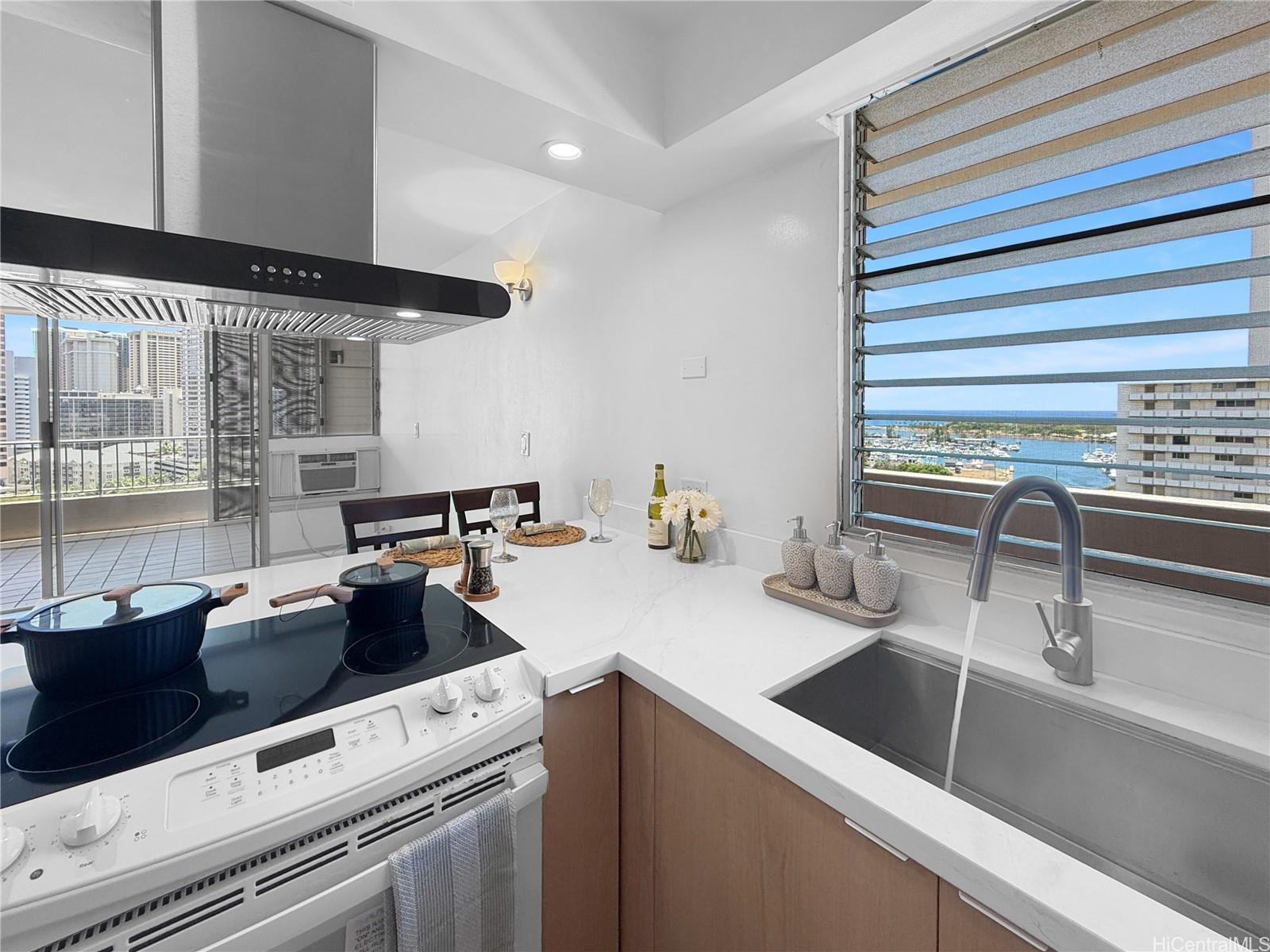 1848 Kahakai Drive 1508